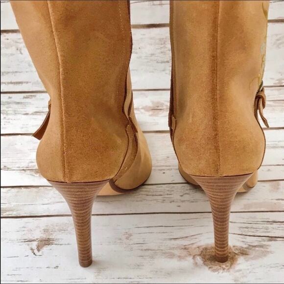 Gunmetal NWOT Western Knee Hi Boots Embroidered Flowers Leather 10B - Picture 3 of 8